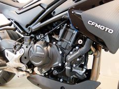 Cfmoto 450 NK 2025 nieuw – foto 3 van 15