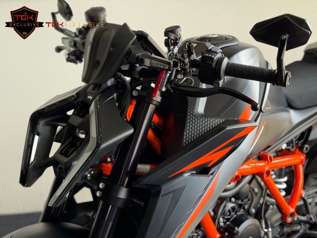 ktm - 1390-super-duke-r