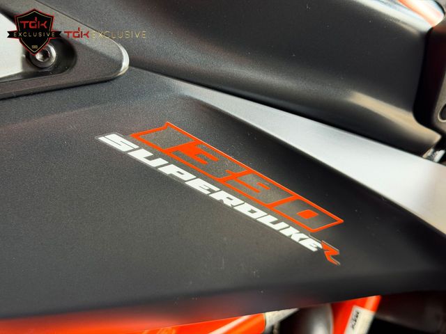 ktm - 1390-super-duke-r