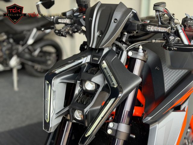 ktm - 1390-super-duke-r