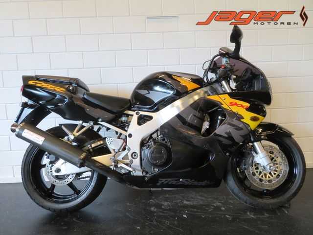 honda - cbr-900-rr-fireblade