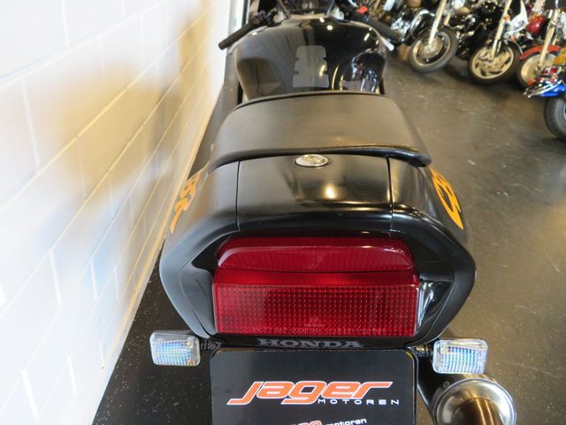 honda - cbr-900-rr-fireblade