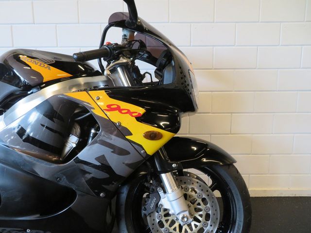 honda - cbr-900-rr-fireblade