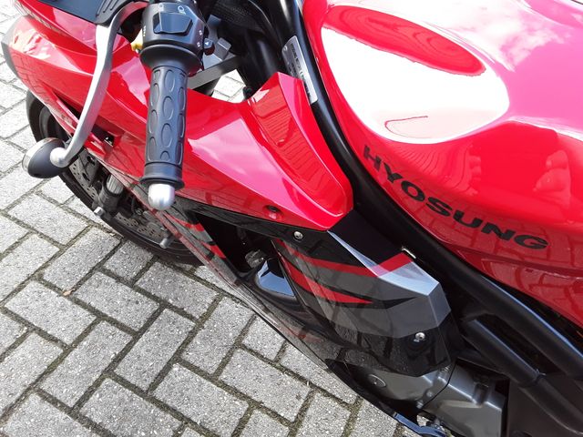 hyosung - gt-650-r-waterdecal