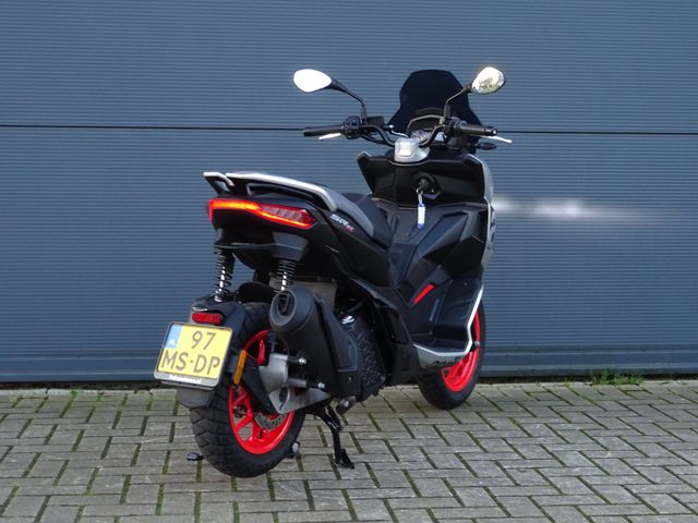 aprilia - sr-gt-sport-200
