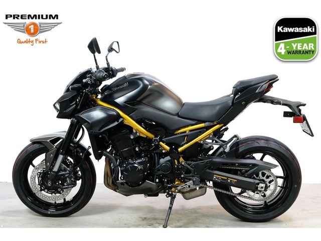 kawasaki - z900