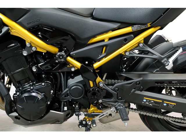 kawasaki - z900