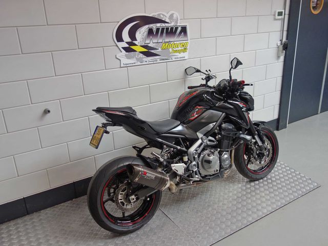 kawasaki - z900