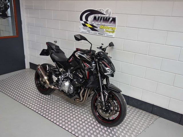 kawasaki - z900