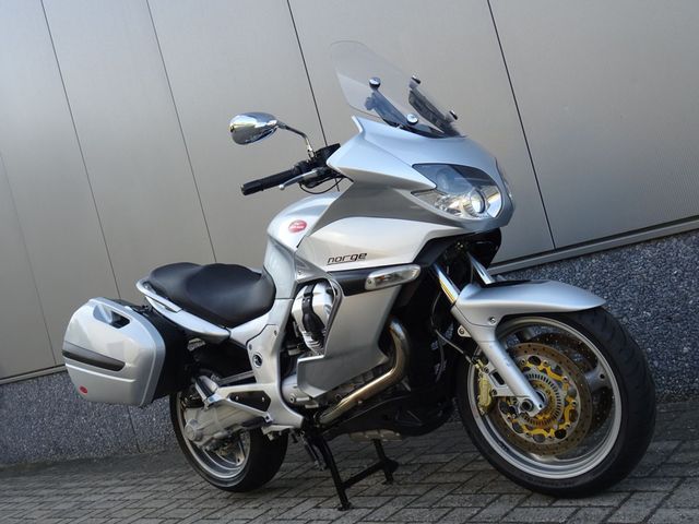 moto-guzzi - norge-1200