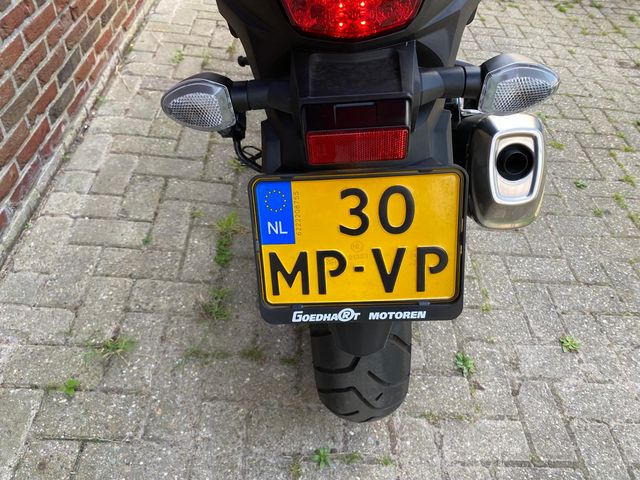 suzuki - v-strom-650-a-touring