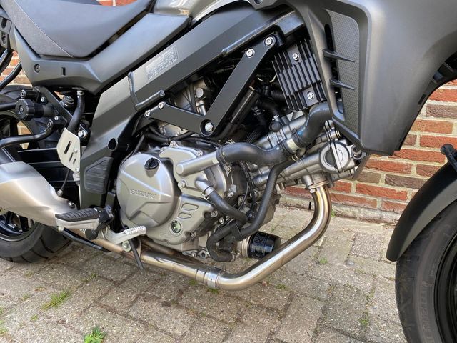suzuki - v-strom-650-a-touring