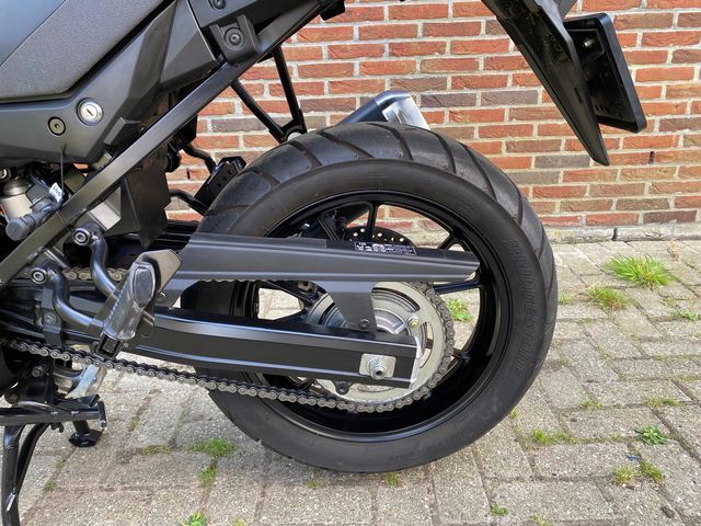 suzuki - v-strom-650-a-touring