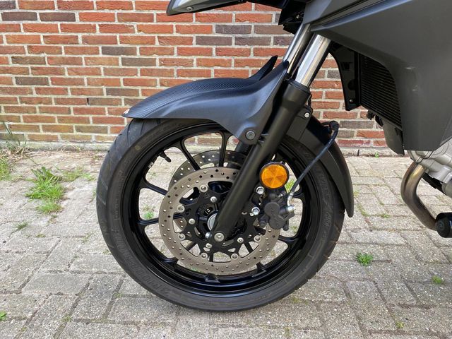suzuki - v-strom-650-a-touring