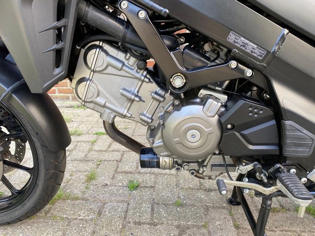 suzuki - v-strom-650-a-touring
