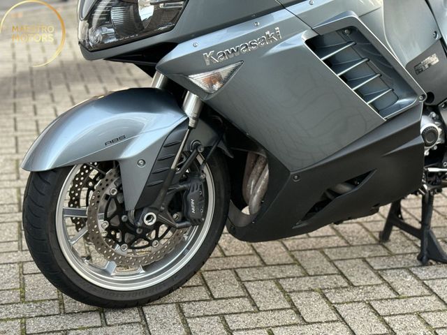 kawasaki - gtr-1400-grand-tourer