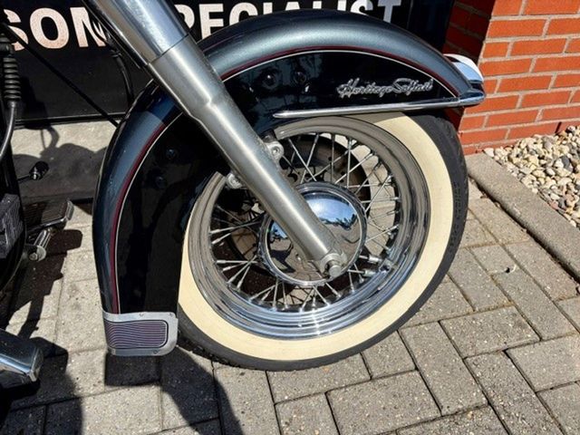 harley-davidson - nostalgia-softail-special-flstn