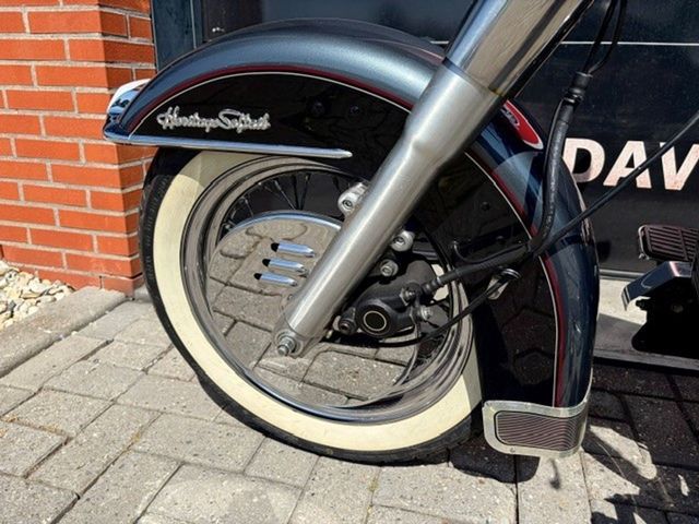 harley-davidson - nostalgia-softail-special-flstn