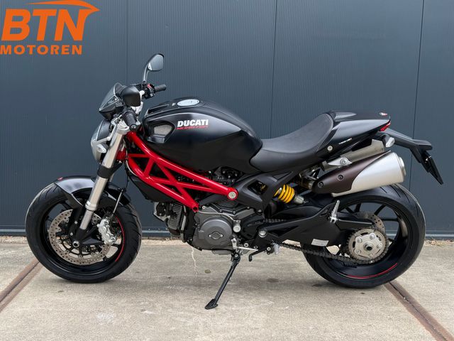 ducati - 796-monster