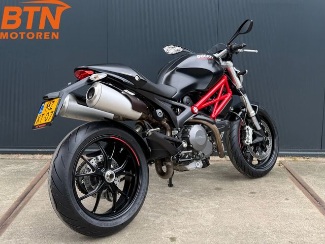 ducati - 796-monster