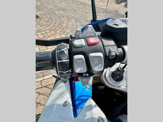bmw - r-1200-rs
