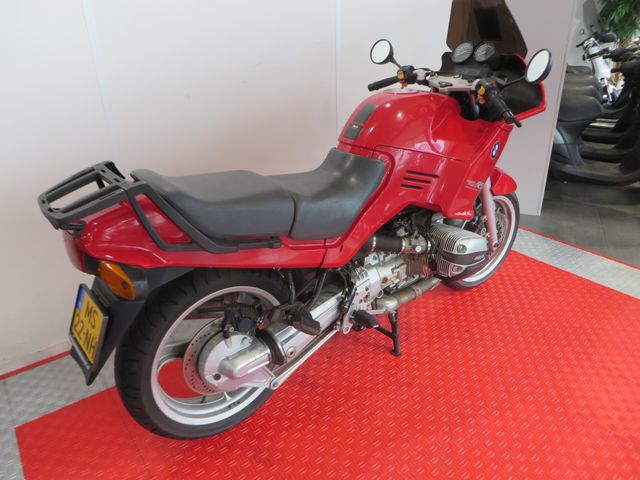 bmw - r-1100-rs