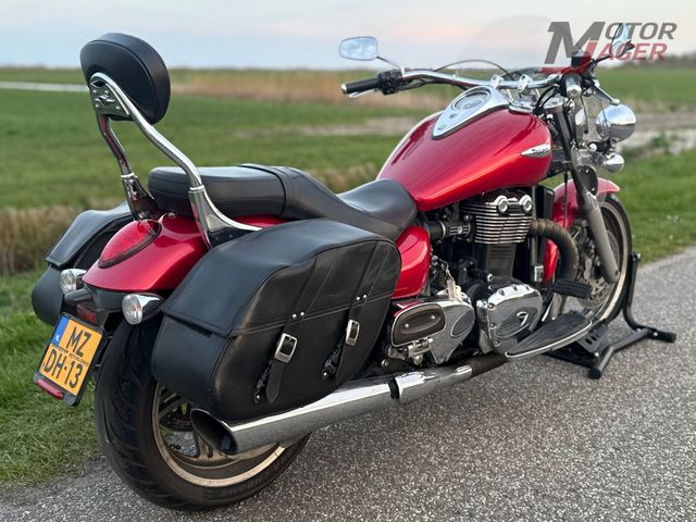 triumph - thunderbird