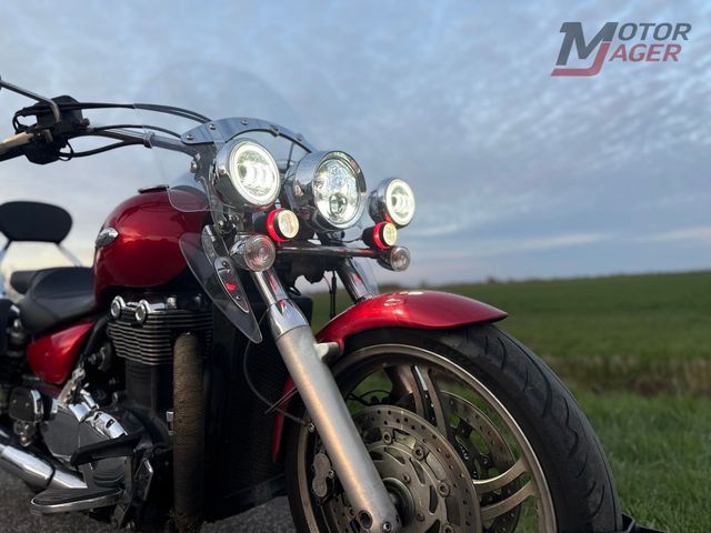 triumph - thunderbird