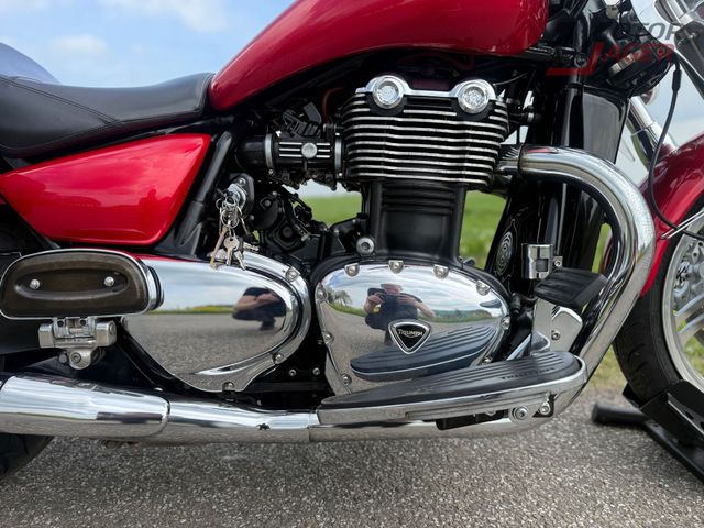 triumph - thunderbird