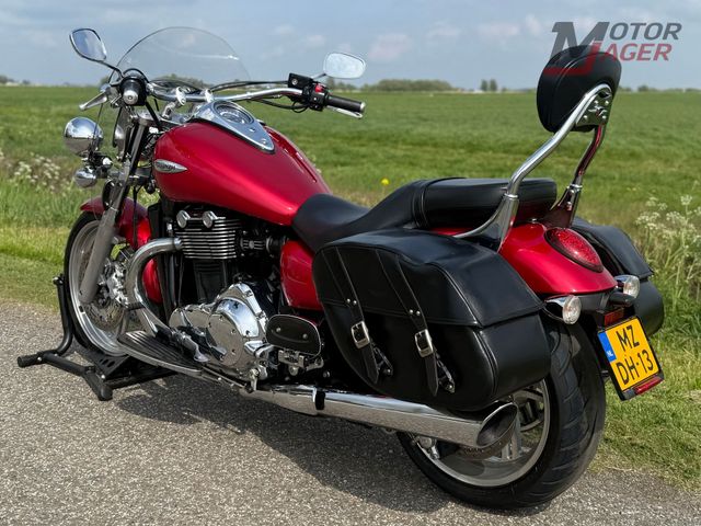 triumph - thunderbird