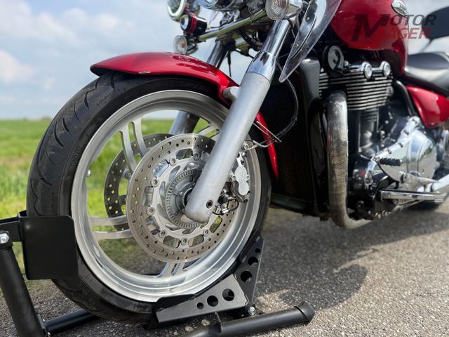 triumph - thunderbird