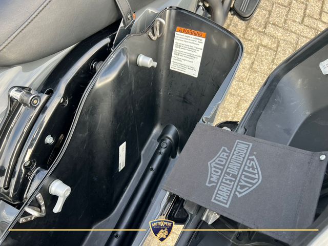 harley-davidson - street-glide-special-114