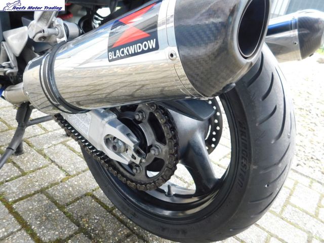 honda - cbr-1100--xx-super-blackbird