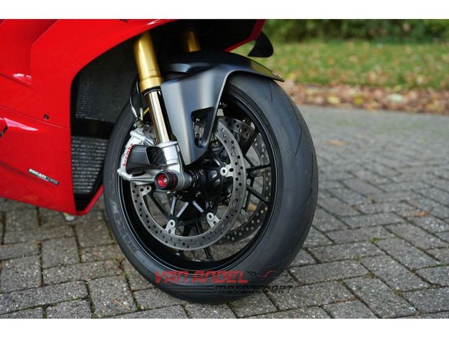 ducati - panigale-v4-s
