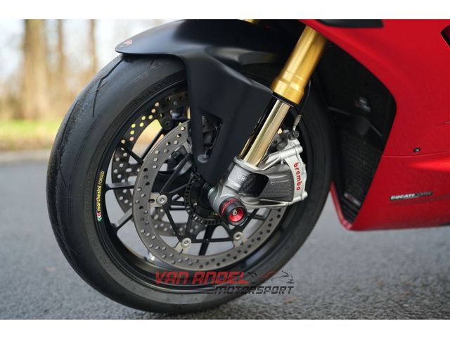 ducati - panigale-v4-s