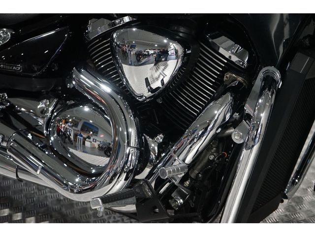 suzuki - vz-1600-marauder