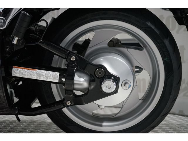 suzuki - vz-1600-marauder