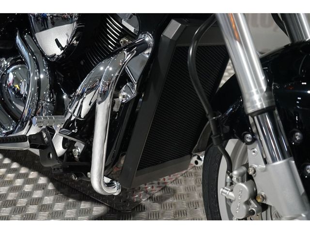 suzuki - vz-1600-marauder