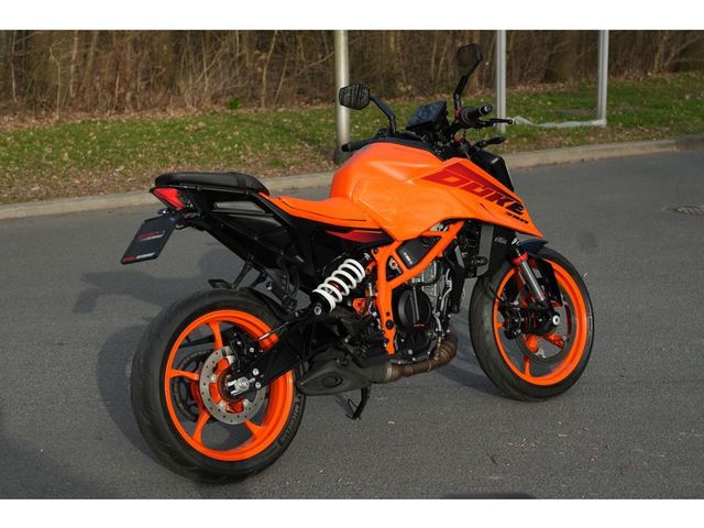 ktm - 390-duke-abs