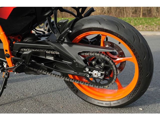 ktm - 390-duke-abs