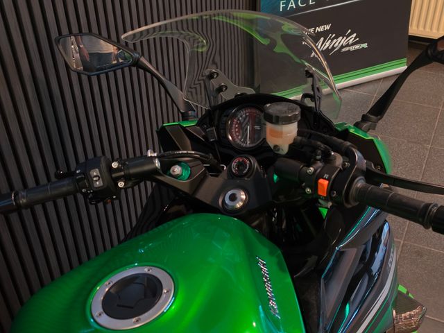 kawasaki - z-1000-sx-abs