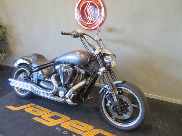 yamaha - xv-1700-warrior