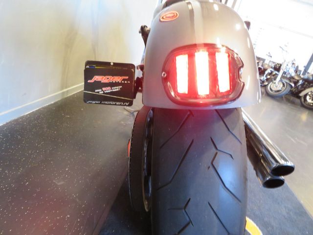 yamaha - xv-1700-warrior