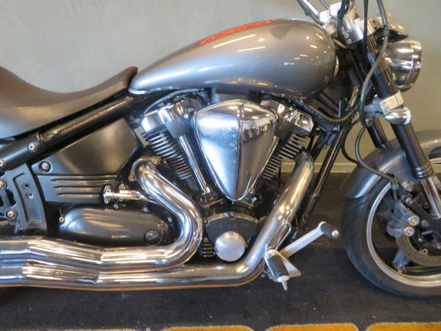 yamaha - xv-1700-warrior