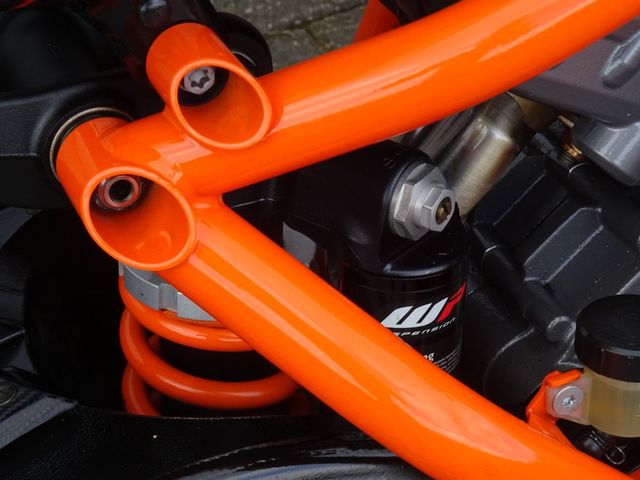ktm - 1190-rc-8-r