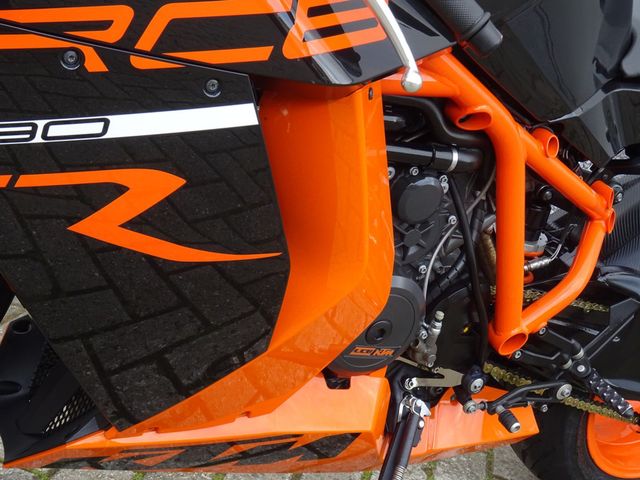 ktm - 1190-rc-8-r