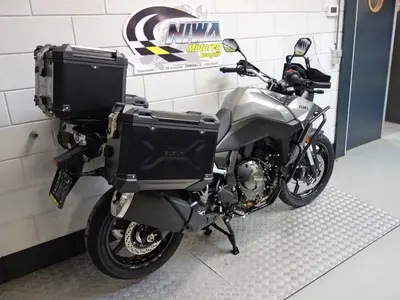 SUZUKI V-STROM 800 – foto 2