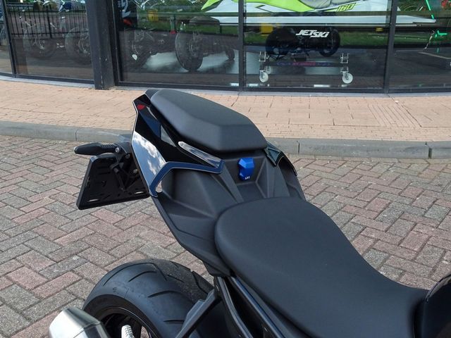 bmw - s-1000-r