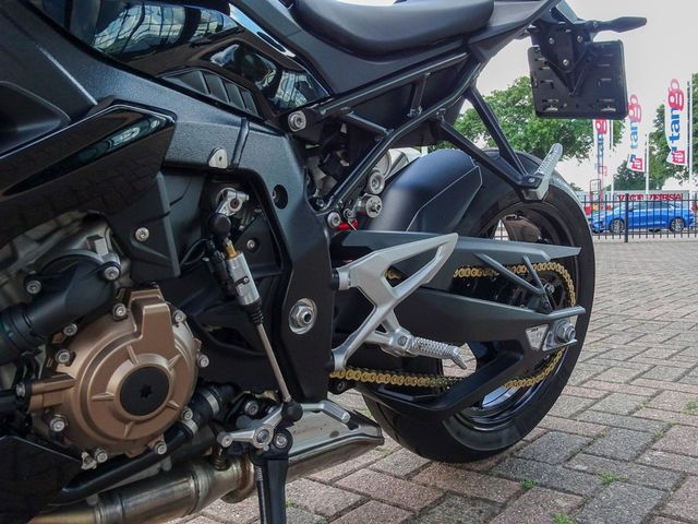 bmw - s-1000-r