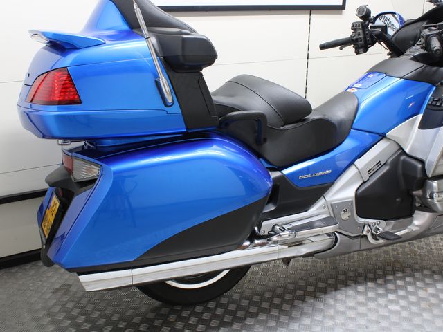 honda - gl-1800-goldwing-abs